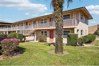 1100 E Caroline Street #106, Tavares, FL 32778 - Photo 1