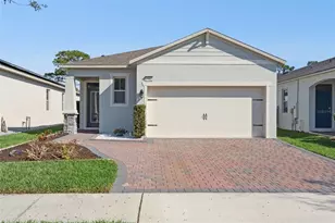 17422 Blazing Star Cir, Clermont, FL 34714 - Photo 1