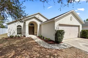 4169 Waltham Forest Dr, Tavares, FL 32778 - Photo 1