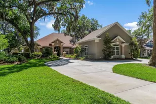 926 Hawk Landing, Fruitland Park, FL 34731 - Photo 1