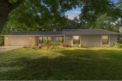 307 W Berckman Street, Fruitland Park, FL 34731 - Photo 1
