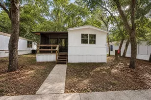 14455 E Hwy 25, Ocklawaha, FL 32179 - Photo 1