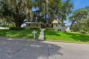 490 W Desoto St, Clermont, FL 34711 - Photo 1