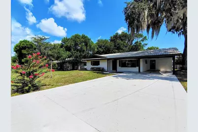 1240 Cr 463, Lake Panasoffkee, FL 33538 - Photo 1