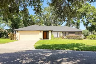 1315 Juniper Cir, Plant City, FL 33563 - Photo 1