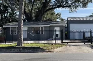 15 S Dollins Ave, Orlando, FL 32805 - Photo 1