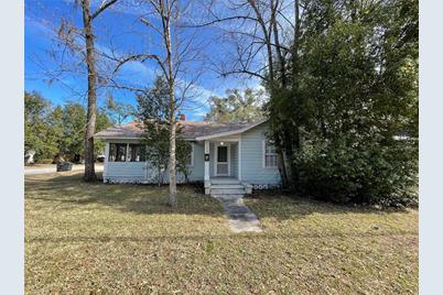 1329 NW 6th Street, Gainesville, FL 32601 - Photo 1