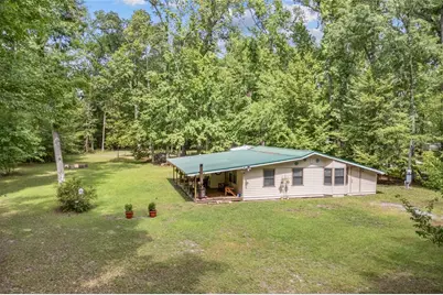 884 SW Washington Avenue, Fort White, FL 32038 - Photo 1