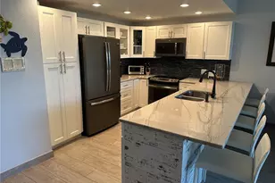 520 S Peninsula Ave, New Smyrna Beach, FL 32169 - Photo 1