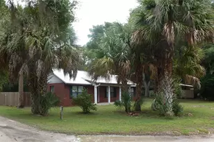 404 Centre St, Melrose, FL 32666 - Photo 1