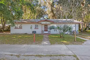 1366 SE Baya Dr, Lake City, FL 32025 - Photo 1