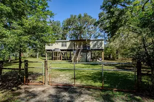 140 NE 880th St, Old Town, FL 32680 - Photo 1