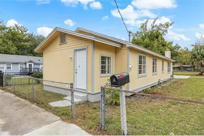 2203 NE 8th Avenue, Gainesville, FL 32641 - Photo 1