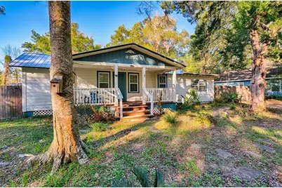 930 NW 29th Place, Gainesville, FL 32609 - Photo 1