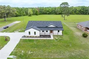 151 SW Scott Pl, Lake City, FL 32024 - Photo 1