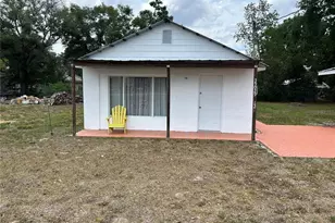 39029 Kirkland Dr, Zephyrhills, FL 33542 - Photo 1