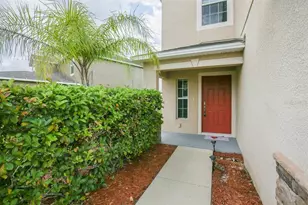 938 Seminole Sky Dr, Ruskin, FL 33570 - Photo 1