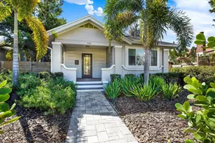 1118 22nd Ave N, Saint Petersburg, FL 33704 - Photo 1