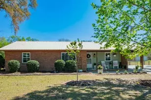 1805 Cottage Ave SW, Live Oak, FL 32064 - Photo 1