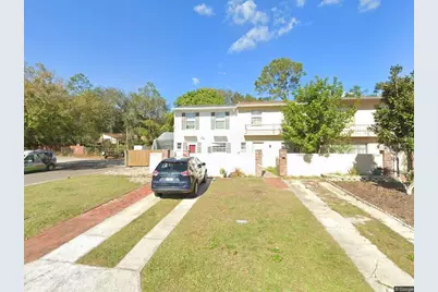 5202 Maple Hill Drive, Tampa, FL 33617 - Photo 1