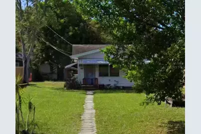 3300 11th Street N, Saint Petersburg, FL 33704 - Photo 1