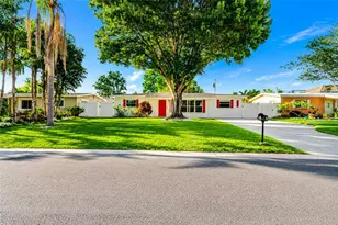 10907 57th Ave, Seminole, FL 33772 - Photo 1