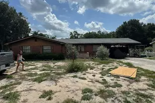 822 17th Terrace NE, Winter Haven, FL 33881 - Photo 1