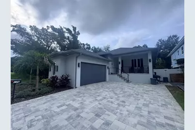 174 E Spruce Street, Tarpon Springs, FL 34689 - Photo 1