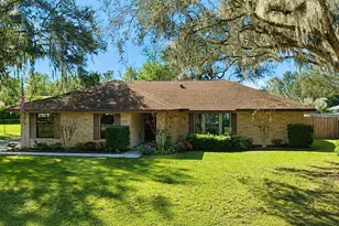 1317 Timberidge Dr, Lakeland, FL 33809 - Photo 1