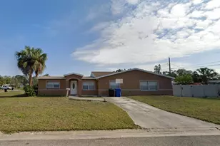3235 72nd St N, Saint Petersburg, FL 33710 - Photo 1