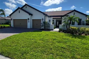 316 Aria Dr, Nokomis, FL 34275 - Photo 1