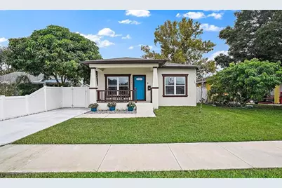 4635 6th Avenue S, Saint Petersburg, FL 33711 - Photo 1