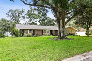 504 Crestover Dr, Temple Terrace, FL 33617 - Photo 1