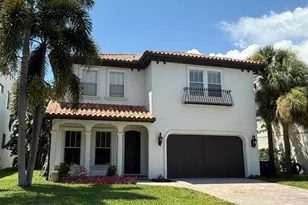 3813 S Lynwood Ave, Tampa, FL 33611 - Photo 1