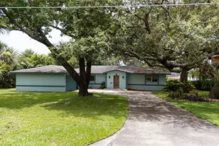 360 Lake Seminary Cir, Maitland, FL 32751 - Photo 1