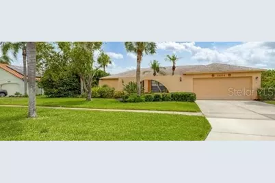 3884 Kingston Boulevard, Sarasota, FL 34238 - Photo 1