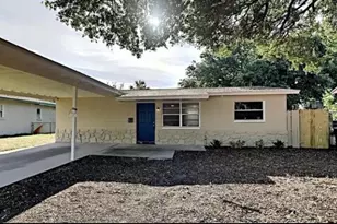 1742 31st St S, Saint Petersburg, FL 33712 - Photo 1