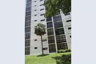 17021 N Bay Road #220, Sunny Isles Beach, FL 33160 - Photo 1