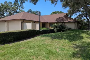 8205 Bardmoor Pl, Seminole, FL 33777 - Photo 1