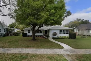 135 15th Ave N, Saint Petersburg, FL 33704 - Photo 1