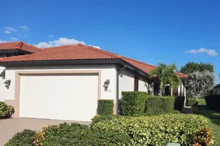 19388 Nearpoint Dr, Venice, FL 34292 - Photo 1