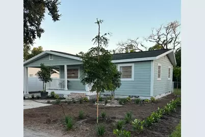 1704 54th Avenue E, Bradenton, FL 34203 - Photo 1