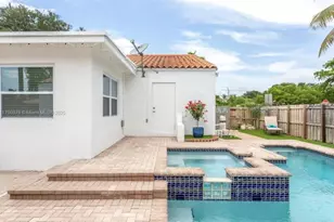 820 NE 80th St, Miami, FL 33138 - Photo 1