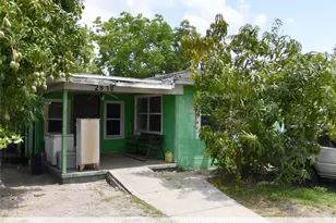 2910 Midway Ave, Sanford, FL 32771 - Photo 1