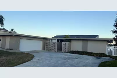 13 Windward Island, Clearwater Beach, FL 33767 - Photo 1