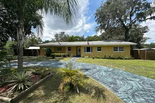 7202 N Center Dr, Tampa, FL 33604 - Photo 1