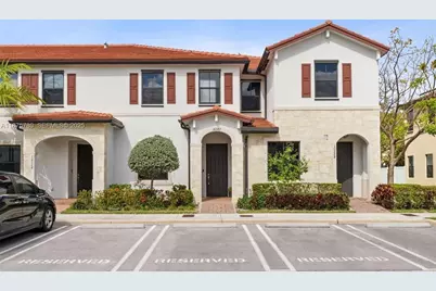 10582 W 33rd Lane, Hialeah, FL 33018 - Photo 1