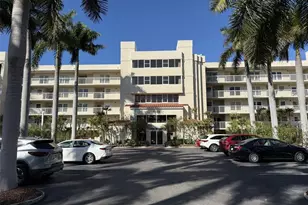 6085 Bahia Del Mar Cir, Saint Petersburg, FL 33715 - Photo 1