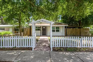 701 52nd Ave N, Saint Petersburg, FL 33703 - Photo 1