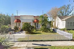 333 Bay St, Tarpon Springs, FL 34689 - Photo 1